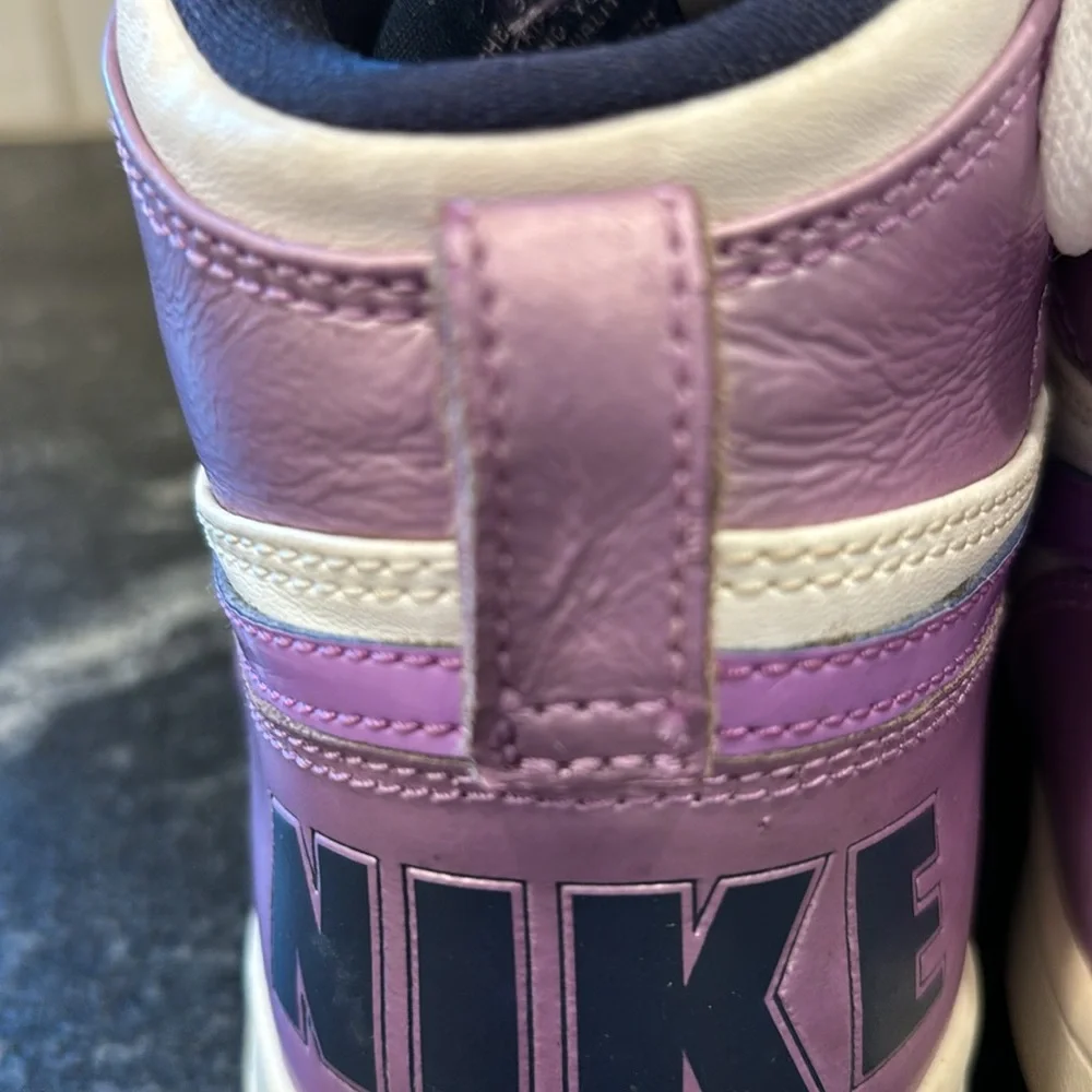 Vintage Nike Youth High Tops - Purple/White/Navy Size 6Y / EUR 38.5